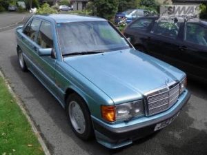 - MERCEDS 190E